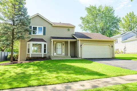 17651 W Windslow Dr, Grayslake, IL 60030