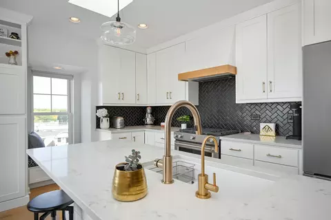 255 E Liberty Dr #705, Wheaton, IL 60187 photo 9