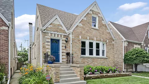 6249 W Henderson St, Chicago, IL 60634
