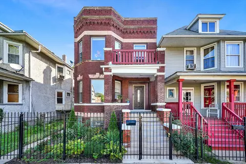 841 N Latrobe Ave, Chicago, IL 60651