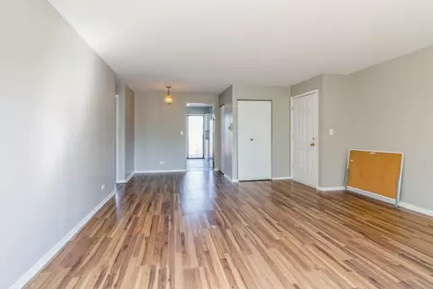 390 Echo Ln #3, Aurora, IL 60504 photo 3