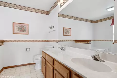 13433 S Redberry Cir, Plainfield, IL 60544 photo 9