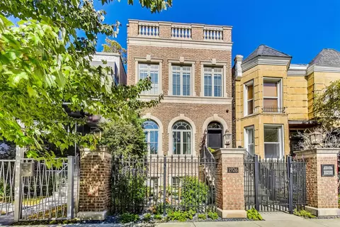 1926 W Wolfram St, Chicago, IL 60657