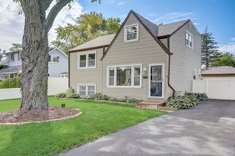 750 N Eastland St, Elmhurst, IL 60126