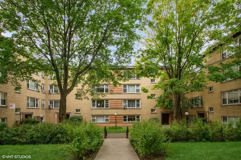 6140 N Damen Ave #2E, Chicago, IL 60659