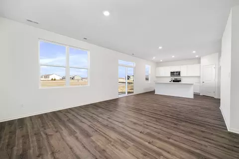 2030 Legacy Pointe Blvd, Plainfield, IL 60586 photo 9