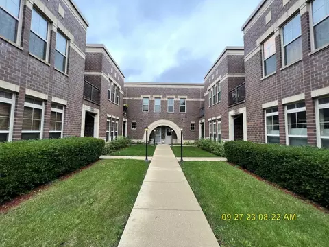 814 E 38th Pl #1, Chicago, IL 60653 photo 1