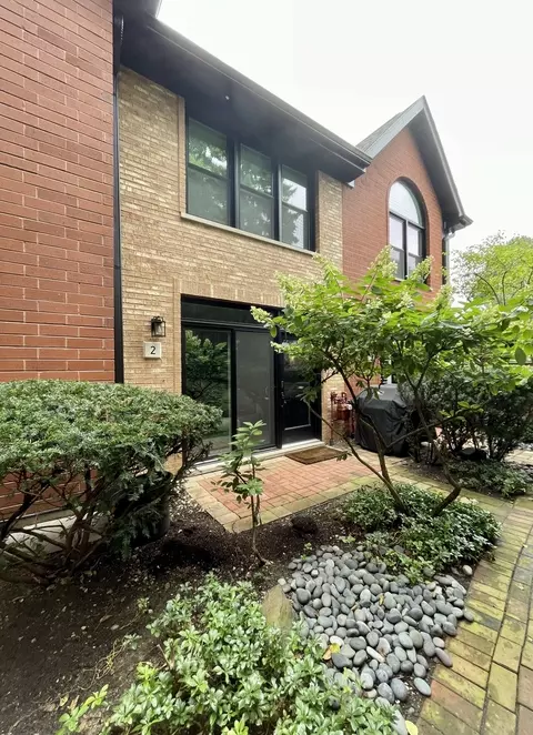 1801 W Diversey Pkwy #2, Chicago, IL 60614