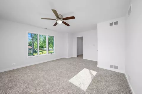 8600 Lorel Ave, Burbank, IL 60459 photo 19
