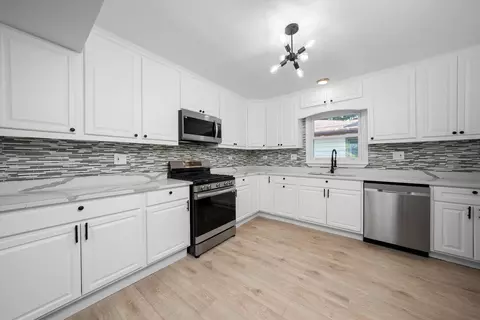 8600 Lorel Ave, Burbank, IL 60459 photo 29