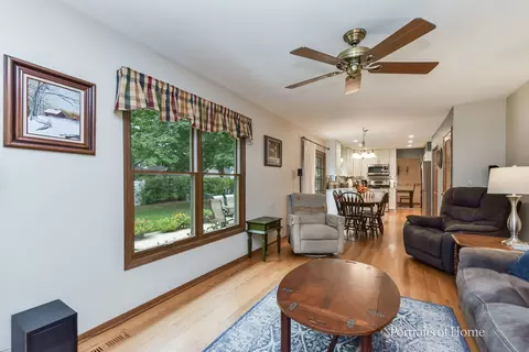 311 Oakmont Dr, Bartlett, IL 60103 photo 13