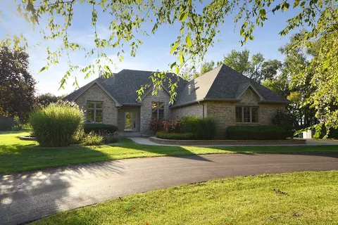23746 S Bridle Path Dr, Manhattan, IL 60442