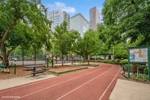 250 E Pearson St #2401, Chicago, IL 60611 photo 17