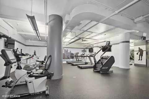 250 E Pearson St #2401, Chicago, IL 60611 photo 16