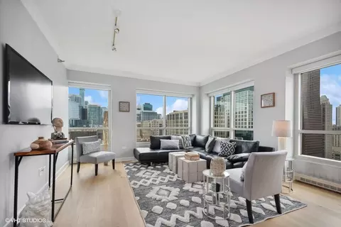 250 E Pearson St #2401, Chicago, IL 60611 photo 3