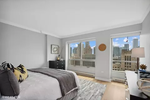 250 E Pearson St #2401, Chicago, IL 60611 photo 8