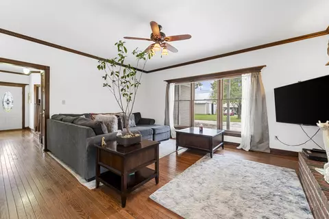 Living - 3104 E Delite Inn Rd, Beecher, IL 60401 photo 1 of 2