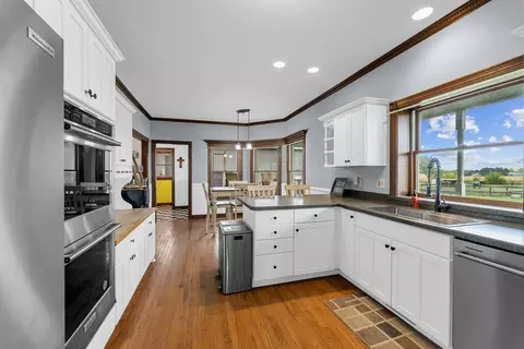 Kitchen - 3104 E Delite Inn Rd, Beecher, IL 60401 photo 1 of 3