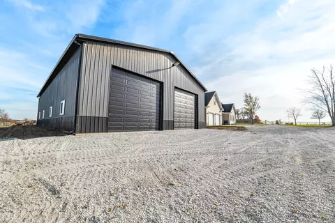 Exterior - 3104 E Delite Inn Rd, Beecher, IL 60401 photo 5 of 20