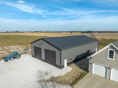 Exterior - 3104 E Delite Inn Rd, Beecher, IL 60401 photo 15 of 20