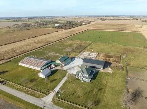 View/Area - 3104 E Delite Inn Rd, Beecher, IL 60401 photo 7 of 10