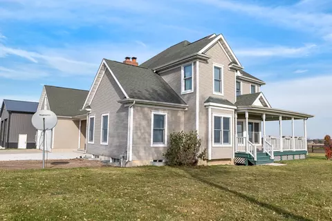 Exterior - 3104 E Delite Inn Rd, Beecher, IL 60401 photo 14 of 20