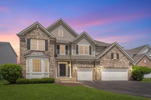 5864 Betty Gloyd Dr, Hoffman Estates, IL 60192