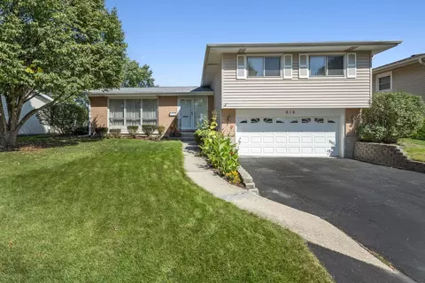 616 Lilac Way, Lombard, IL 60148