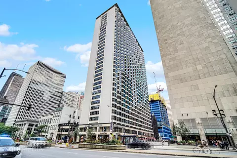 535 N Michigan Ave #2912, Chicago, IL 60611