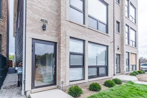 4635 S Indiana Ave #1, Chicago, IL 60653