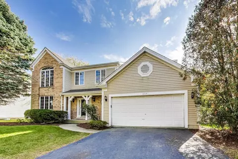 425 Yorkshire Ct, Grayslake, IL 60030