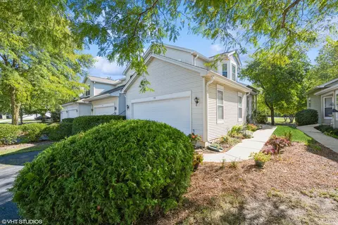178 Aspen Ct, North Aurora, IL 60542