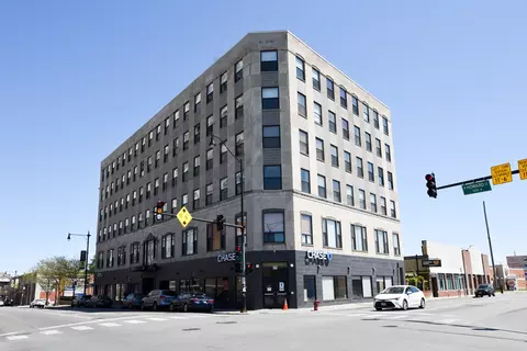 1791 W Howard St #403, Chicago, IL 60626