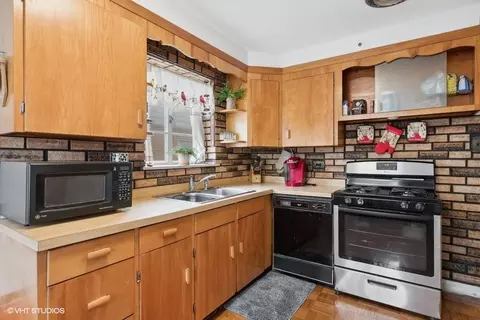 1783 Spruce Ave, Des Plaines, IL 60018 photo 4