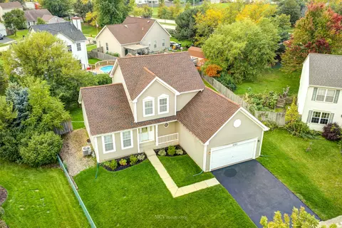 4752 Pratt Ct, Plainfield, IL 60586 photo 2