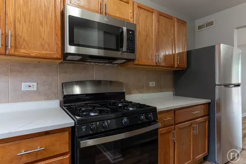 130 S Hale Ave, Bartlett, IL 60103 photo 4