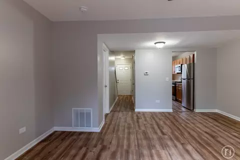 130 S Hale Ave, Bartlett, IL 60103 photo 7