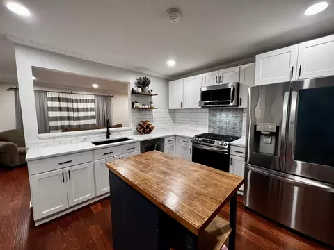 2501 Wilke Rd, Rolling Meadows, IL 60008 photo 8