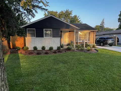 2501 Wilke Rd, Rolling Meadows, IL 60008 photo 3