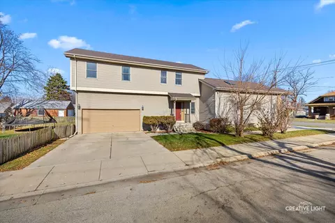 134 S Melrose Ave, Elgin, IL 60123