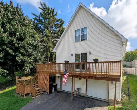34917 N Augustana Ave, Ingleside, IL 60041