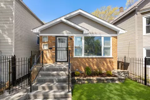 8314 S Colfax Ave, Chicago, IL 60617