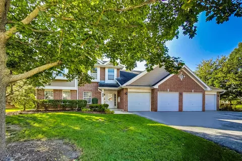 1417 W Crane St #3, Arlington Heights, IL 60004