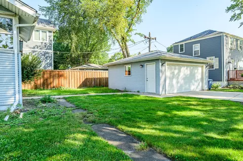1243 Center St, Des Plaines, IL 60018 photo 11