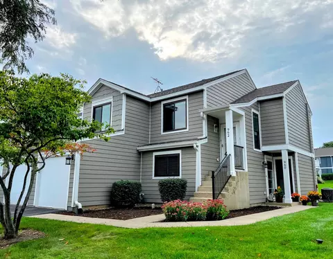 962 Glouchester Cir #962, Schaumburg, IL 60193