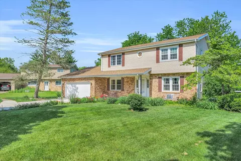 1816 Augusta Dr, Champaign, IL 61821