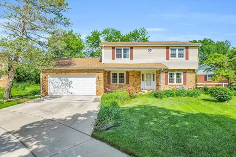 1816 Augusta Dr, Champaign, IL 61821 photo 2