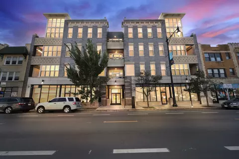 3113 W Lawrence Ave #A402, Chicago, IL 60625