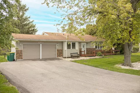 803 Deerwood Dr, Shorewood, IL 60404