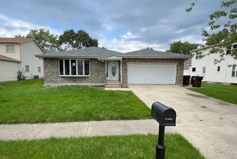 111 Pheasant Run Rd, Joliet, IL 60433
